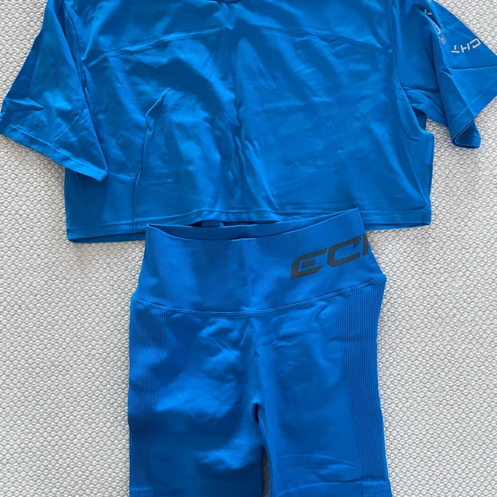 ECHT Vibrant Blue Tee
